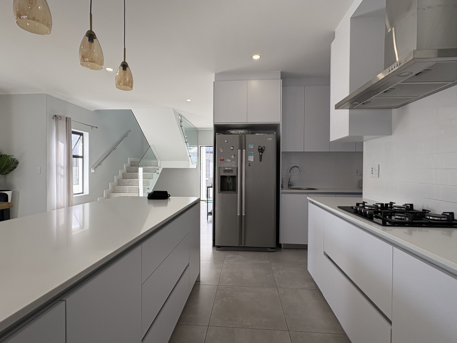 4 Bedroom Property for Sale in Sandown Western Cape